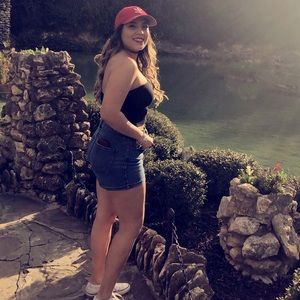 Meet your Posher, Kassandra